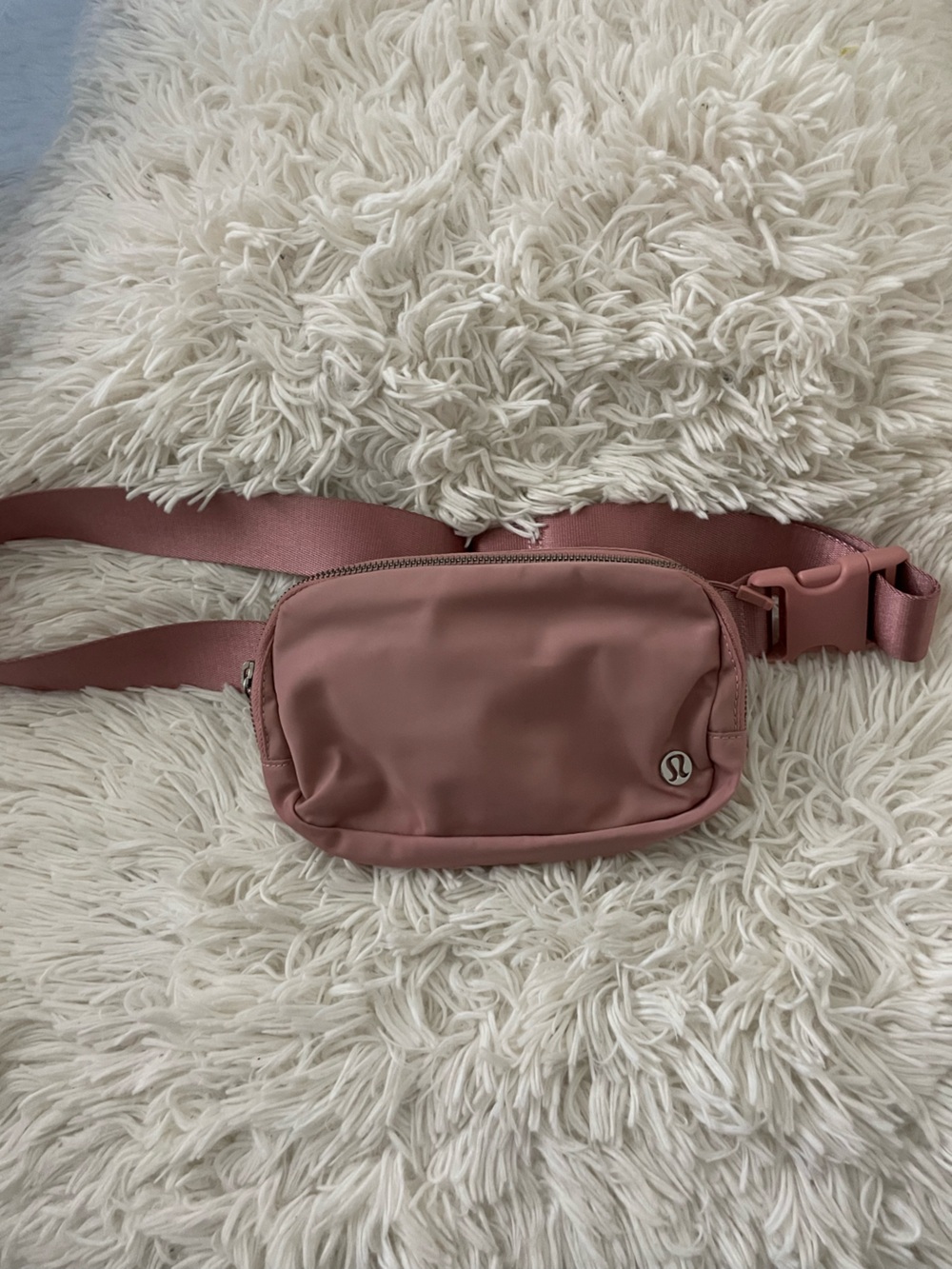 Lululemon everywhere belt bag - Picture 2 of 4